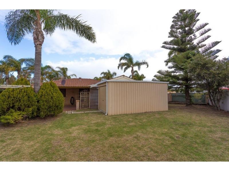 9 Derby Close, Warnbro WA 6169