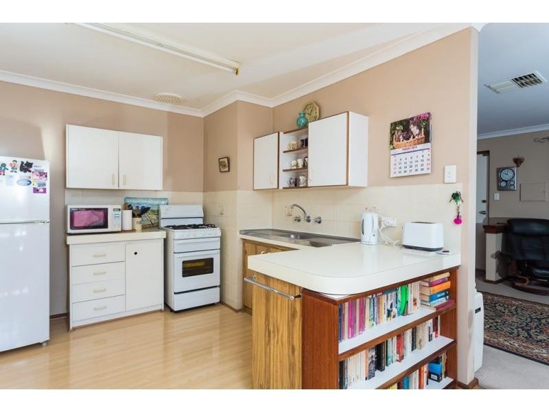 12 Gillen Place, Waikiki WA 6169