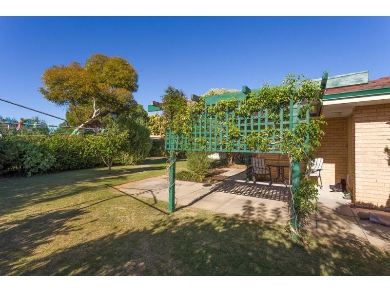 12 Gillen Place, Waikiki WA 6169