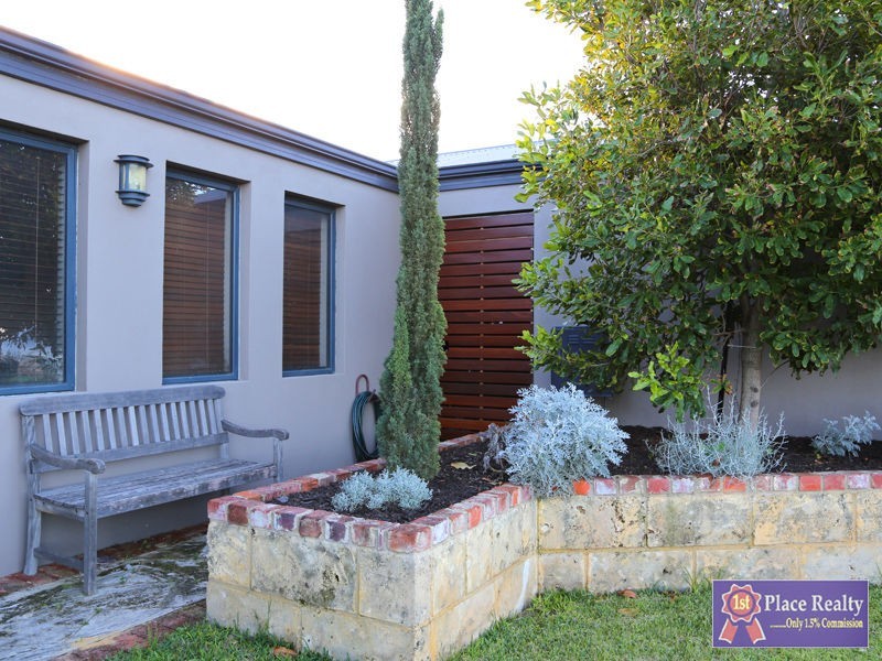 88 June Road, Safety Bay WA 6169