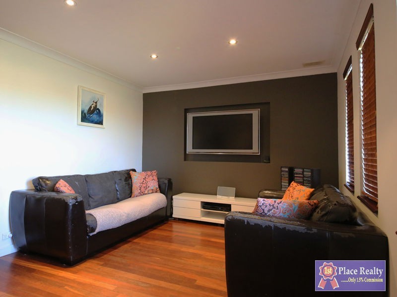 88 June Road, Safety Bay WA 6169