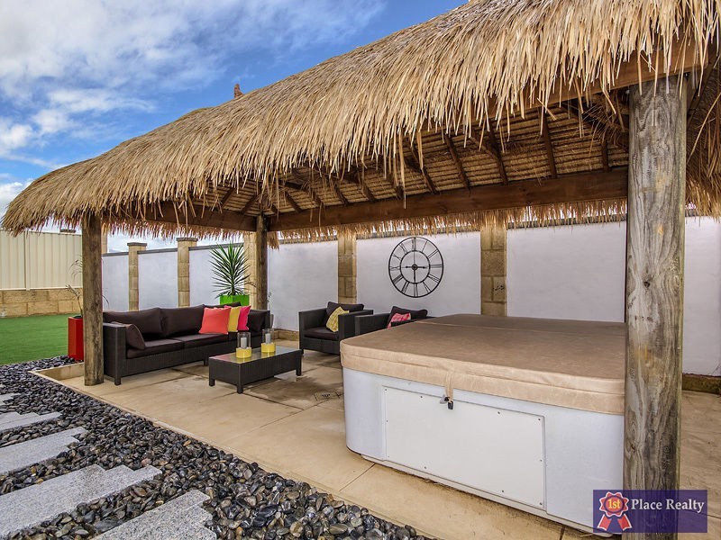 30 Highcliffe Circle, Lakelands WA 6180