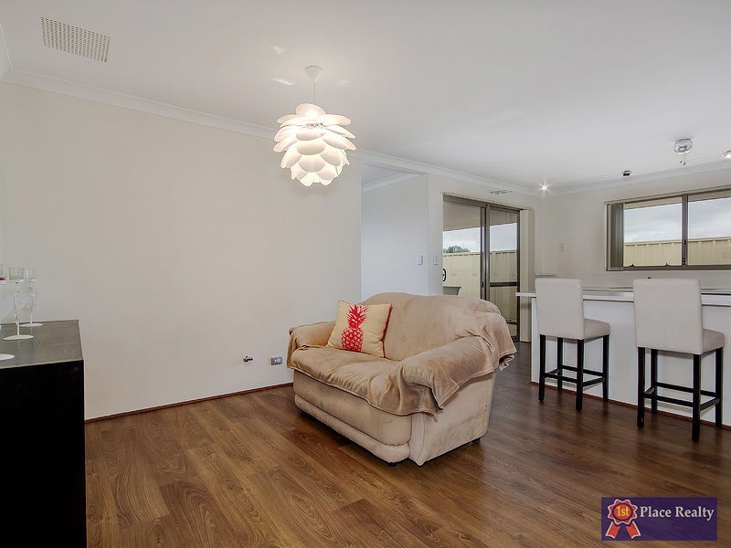 30 Highcliffe Circle, Lakelands WA 6180