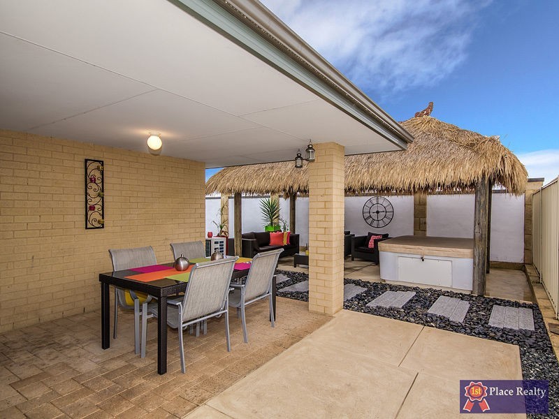 30 Highcliffe Circle, Lakelands WA 6180