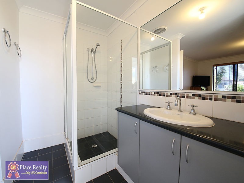 28 Murrin Loop, Lakelands WA 6180