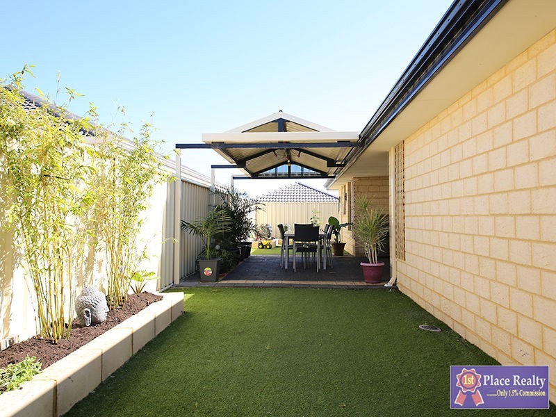 28 Murrin Loop, Lakelands WA 6180