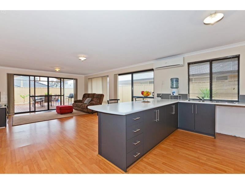 14 Dewsbury Drive, Bertram WA 6167