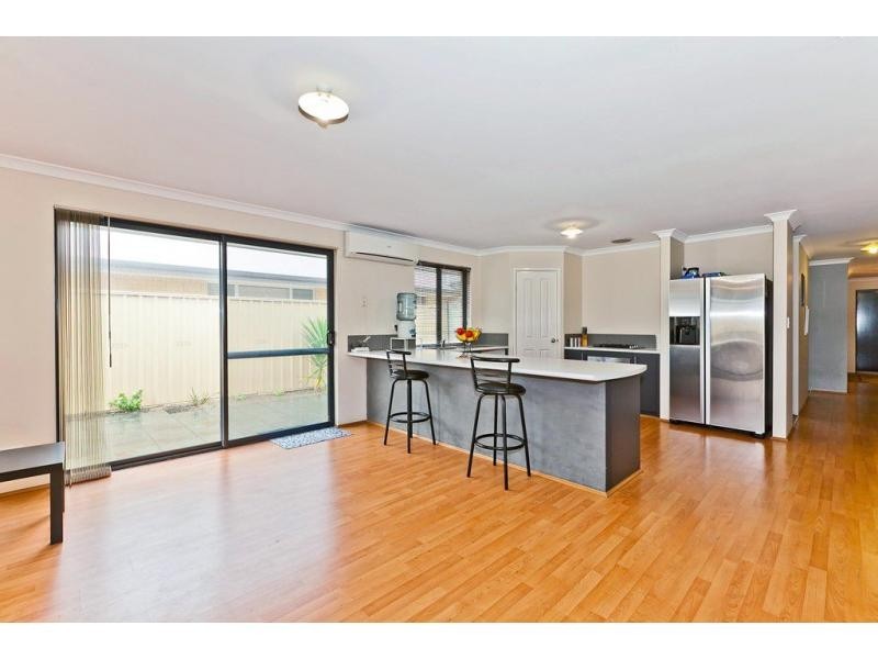 14 Dewsbury Drive, Bertram WA 6167