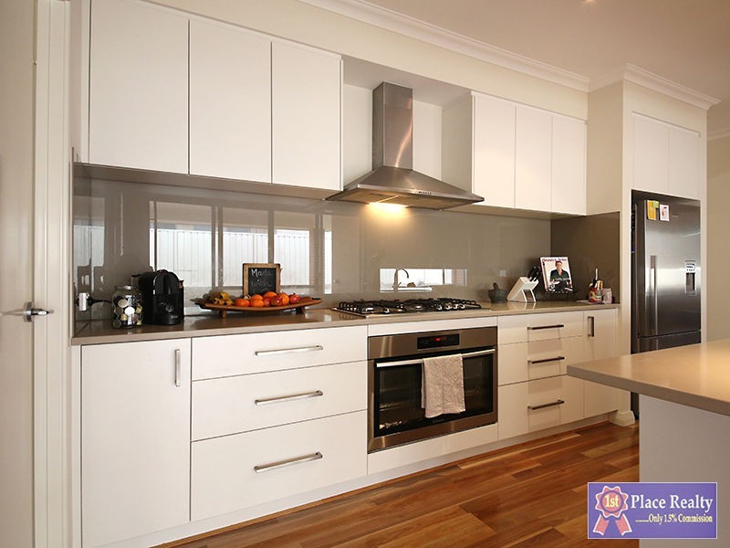 21 Victor Drive, Madora Bay WA 6210