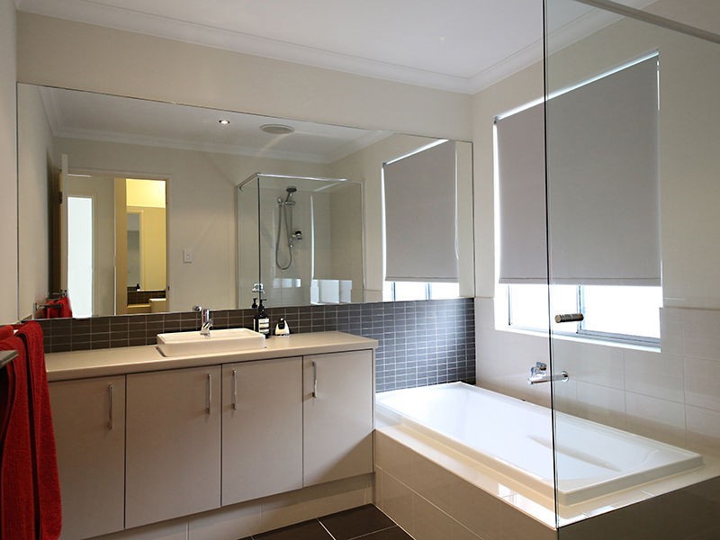 21 Victor Drive, Madora Bay WA 6210