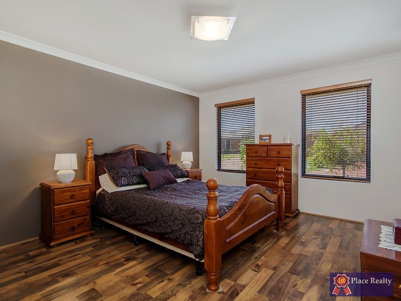 6 Gaston Road, Secret Harbour WA 6173