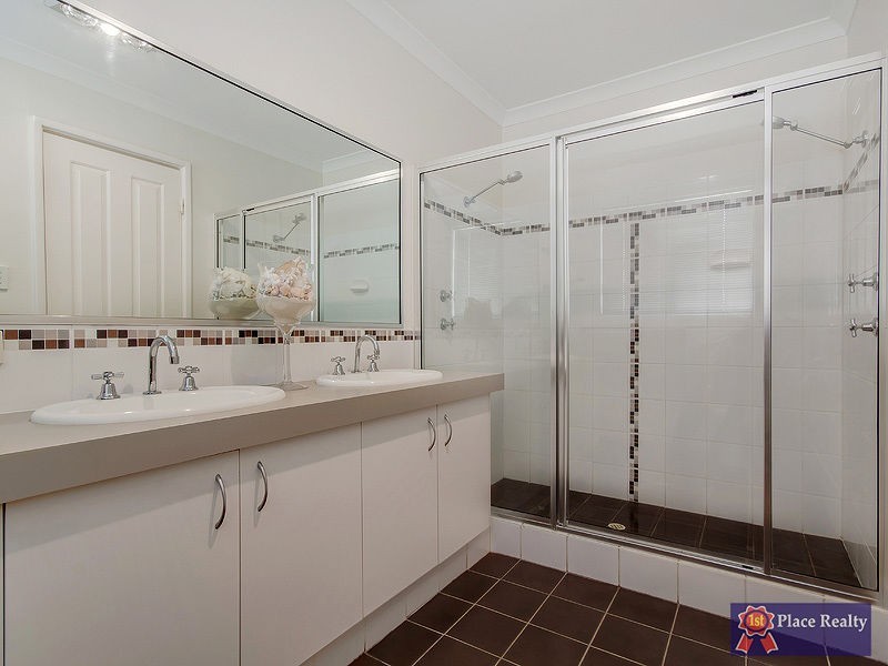 6 Gaston Road, Secret Harbour WA 6173