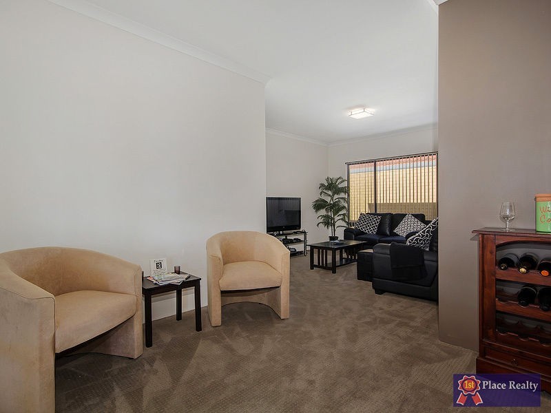 6 Gaston Road, Secret Harbour WA 6173