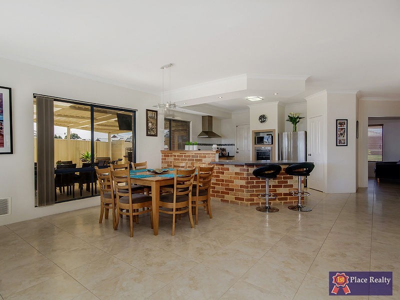 6 Gaston Road, Secret Harbour WA 6173