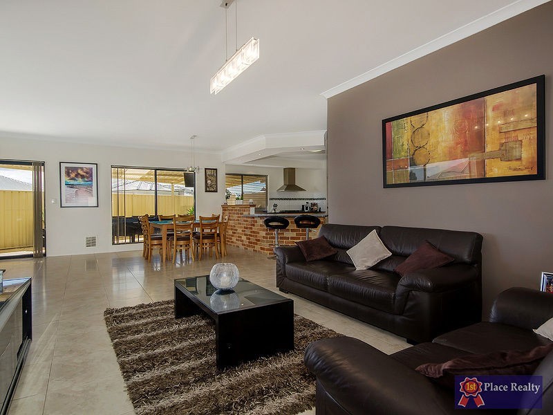 6 Gaston Road, Secret Harbour WA 6173