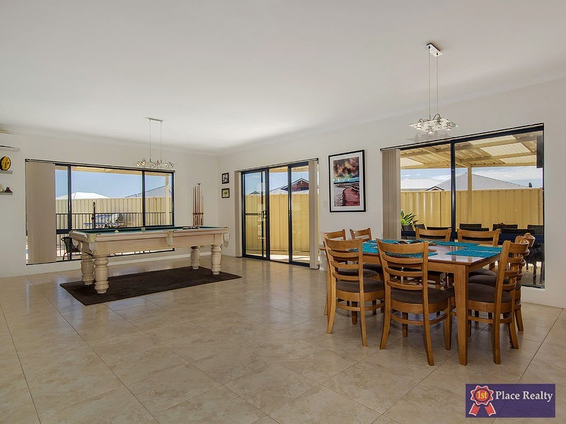 6 Gaston Road, Secret Harbour WA 6173