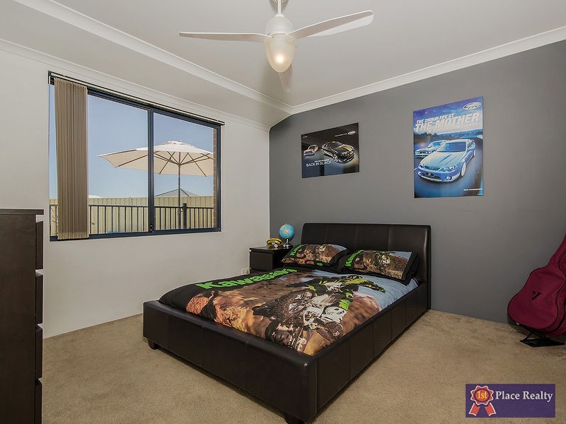 6 Gaston Road, Secret Harbour WA 6173