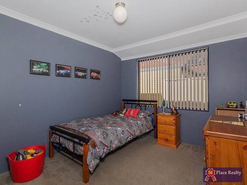 6 Gaston Road, Secret Harbour WA 6173