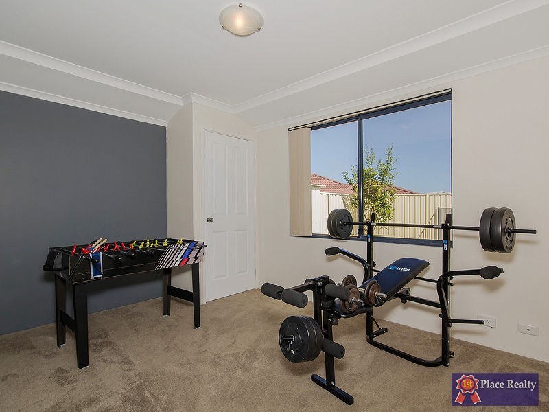 6 Gaston Road, Secret Harbour WA 6173