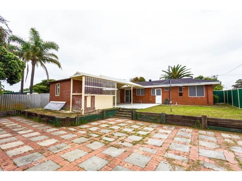 25 Unnaro Street, Hillman WA 6168