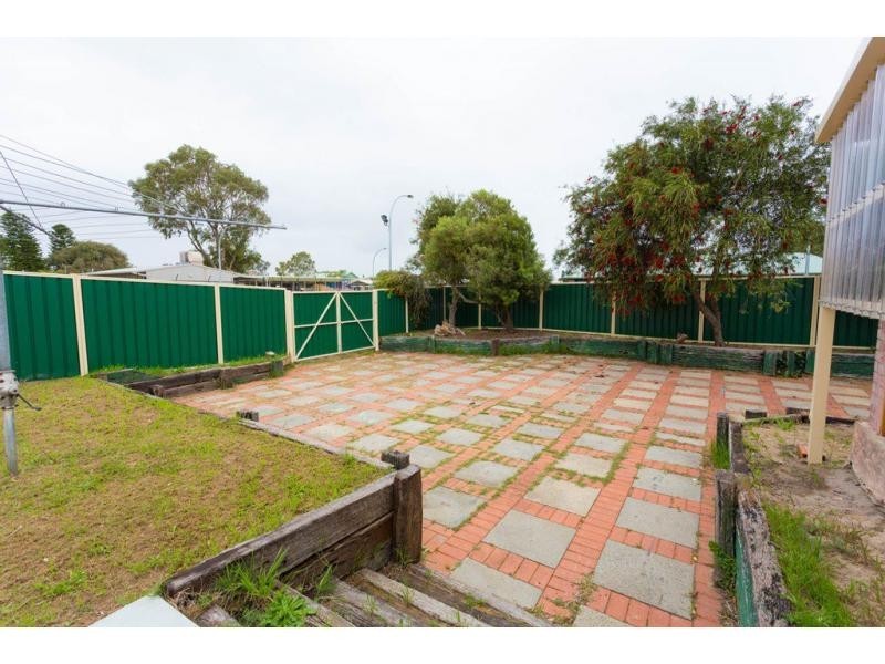 25 Unnaro Street, Hillman WA 6168