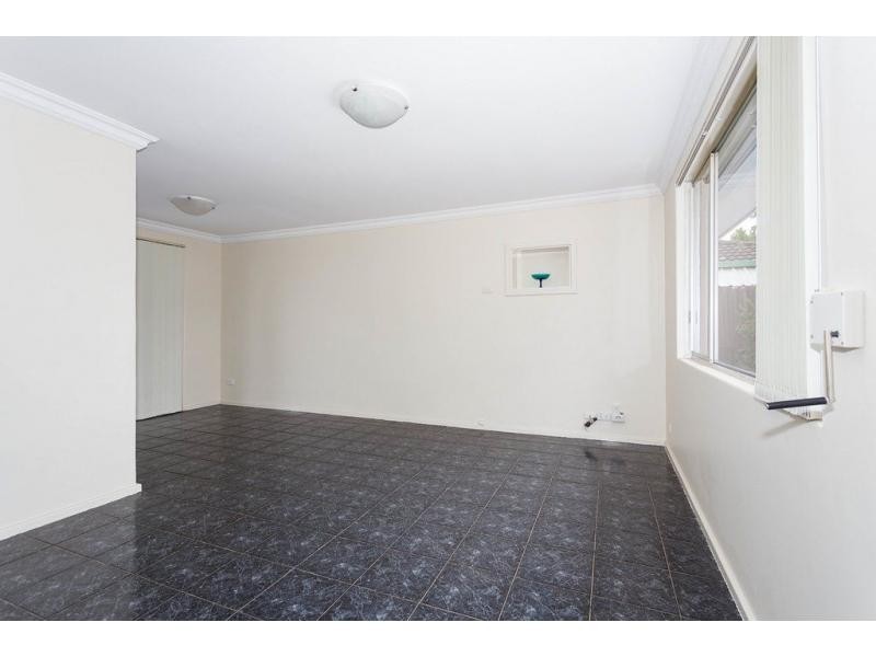 25 Unnaro Street, Hillman WA 6168