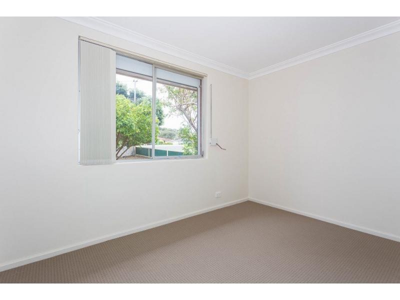 25 Unnaro Street, Hillman WA 6168