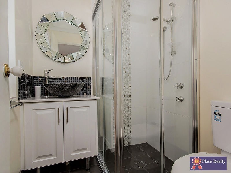 8A Parmelia Way, Madora Bay WA 6210