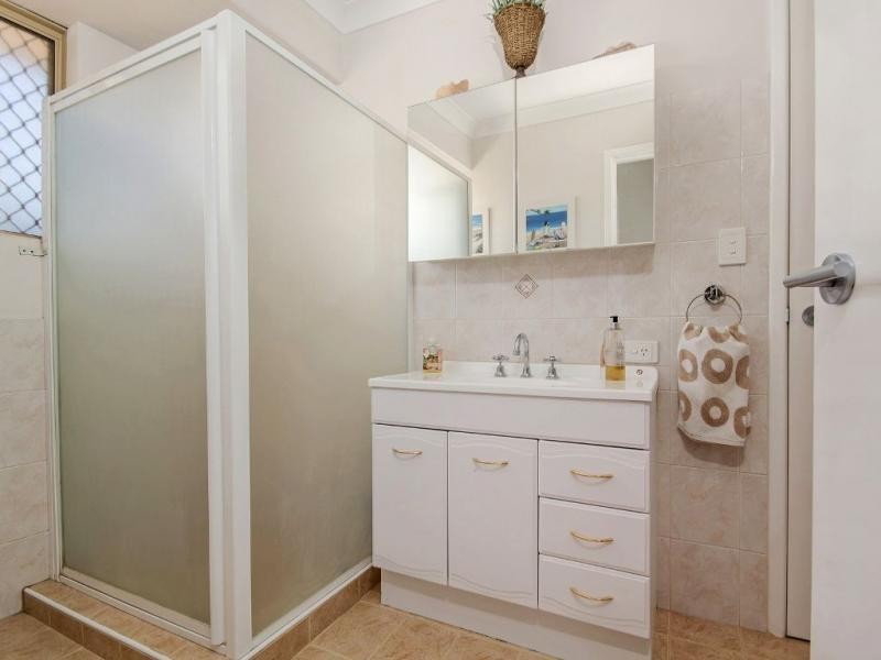 20A Sandford Crescent, Halls Head WA 6210