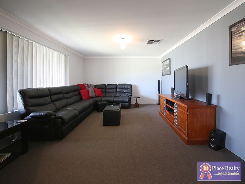 7 Adela Bend, Lakelands WA 6180