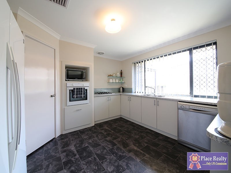 7 Adela Bend, Lakelands WA 6180