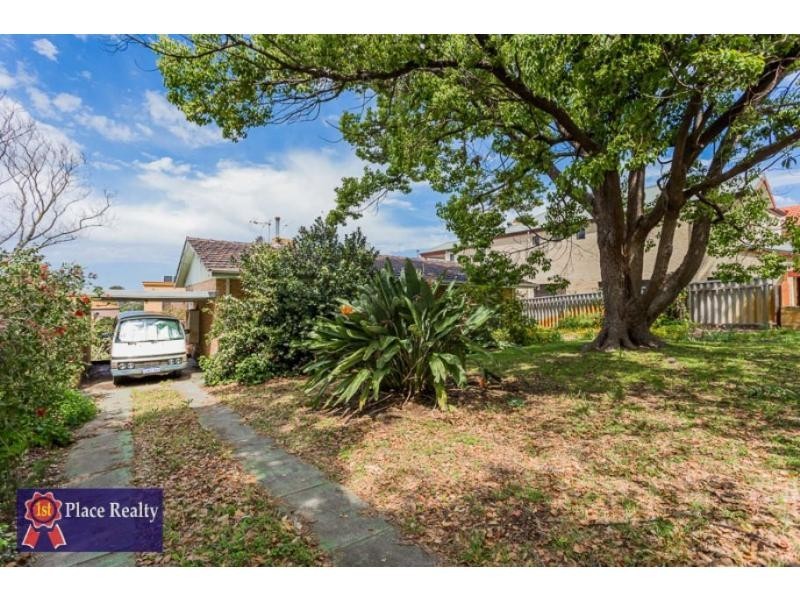 11 Darnell Avenue, Mount Pleasant WA 6153