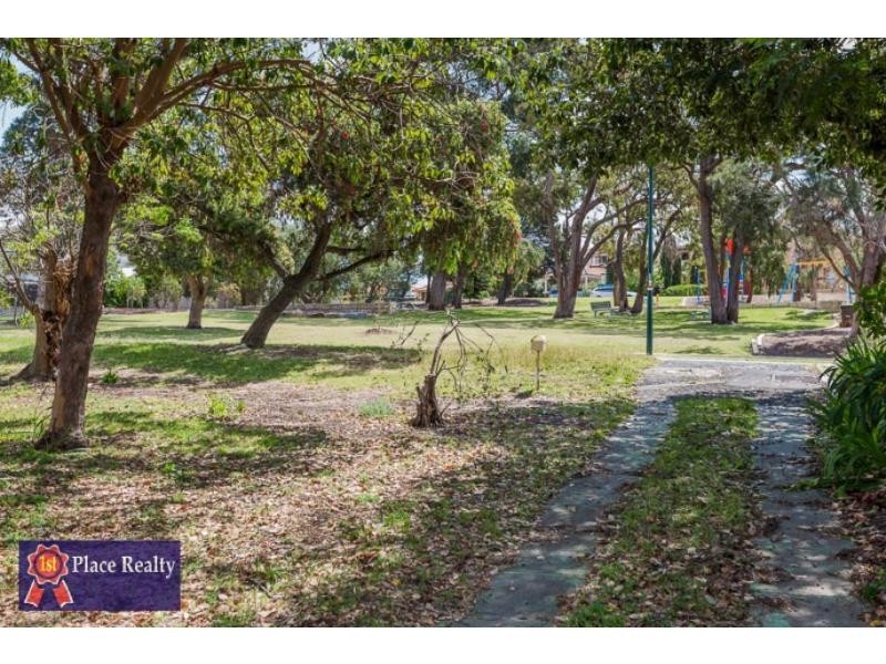 11 Darnell Avenue, Mount Pleasant WA 6153