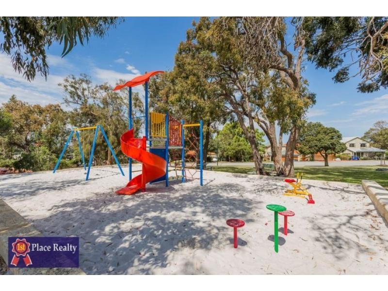 11 Darnell Avenue, Mount Pleasant WA 6153