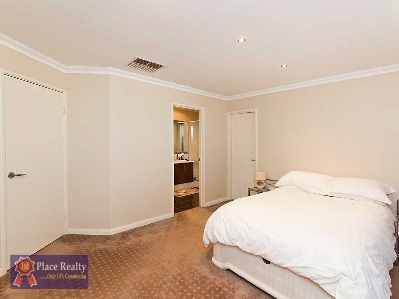 43 Three Bears Loop, Secret Harbour WA 6173