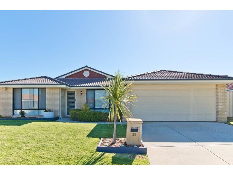 29 Mornington Boulevard, Waikiki WA 6169