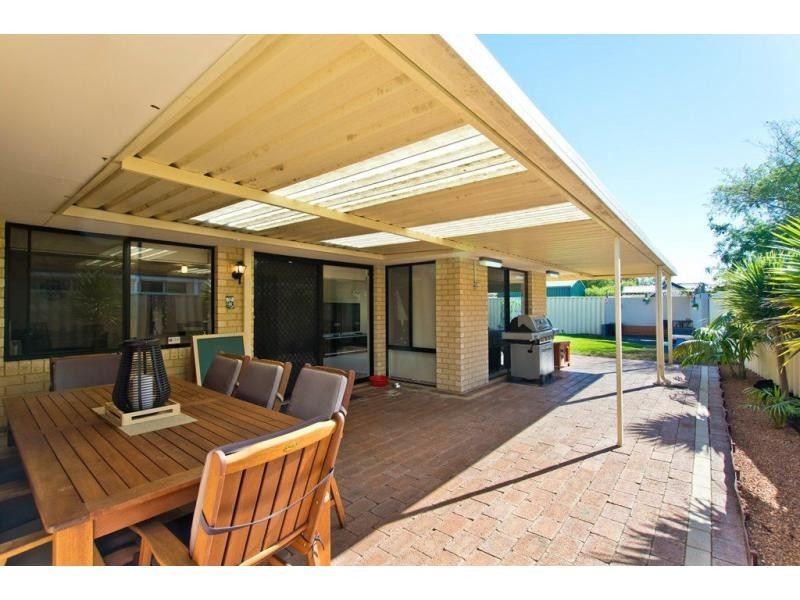 29 Mornington Boulevard, Waikiki WA 6169