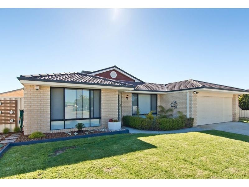 29 Mornington Boulevard, Waikiki WA 6169