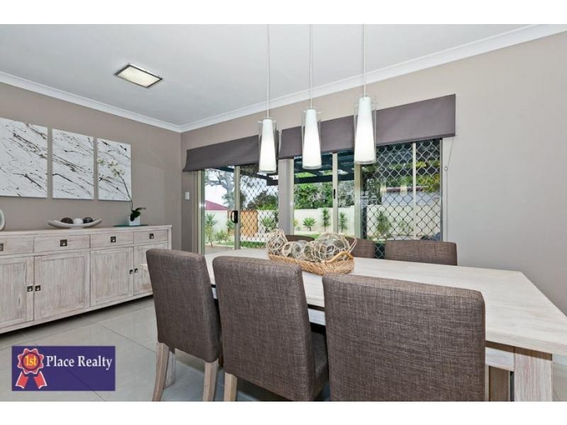 3a Oswald Street, Coolbellup WA 6163