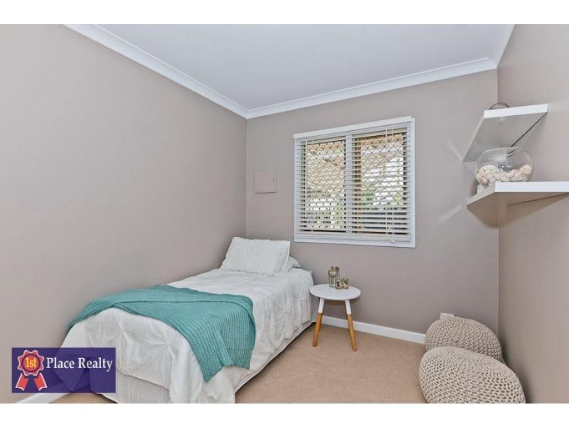 3a Oswald Street, Coolbellup WA 6163
