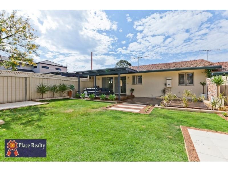 3a Oswald Street, Coolbellup WA 6163