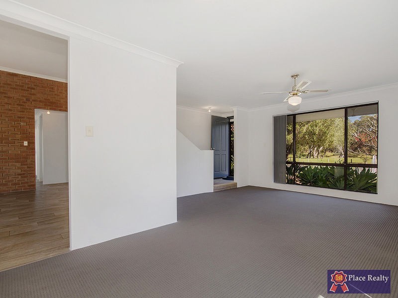 14 Cambridge Drive, Greenfields WA 6210