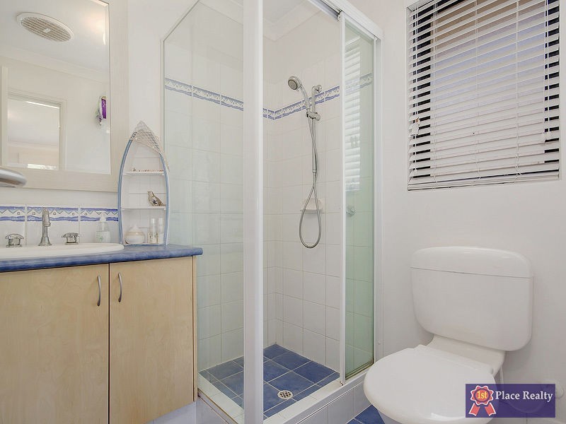 17 Champlain Road, Secret Harbour WA 6173