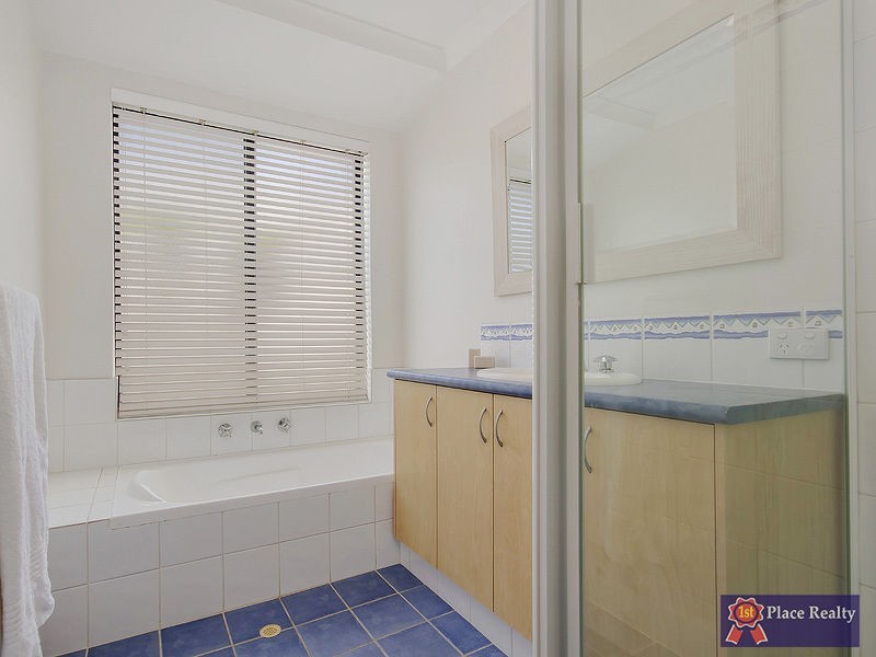 17 Champlain Road, Secret Harbour WA 6173