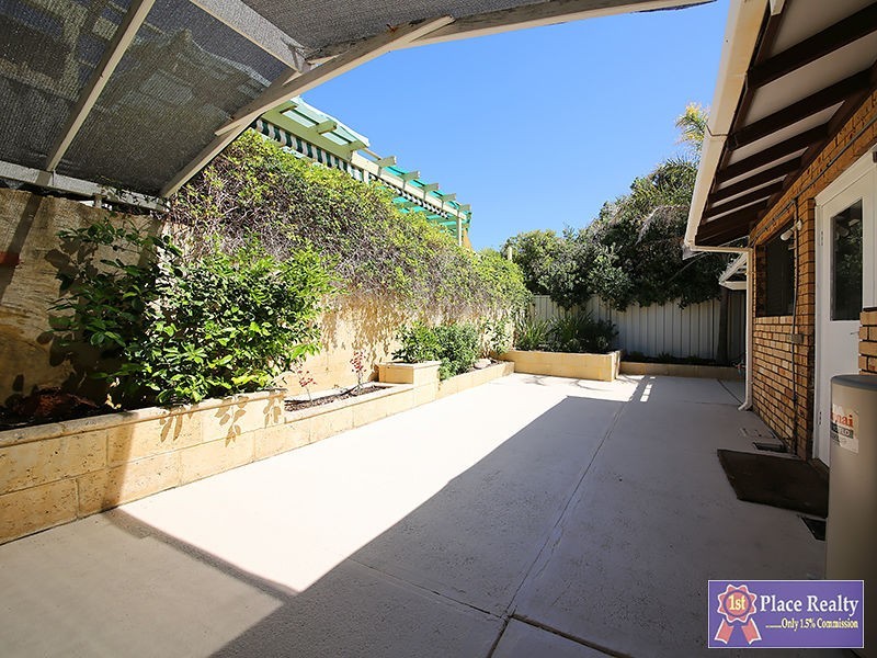 Unit 8/35b Halls Head Parade, Halls Head WA 6210