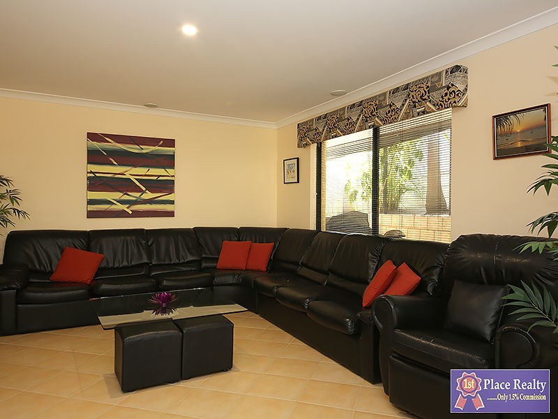 22 Muntries Place, Halls Head, Halls Head WA 6210