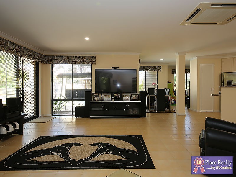 22 Muntries Place, Halls Head, Halls Head WA 6210