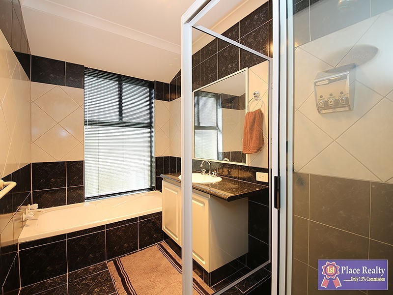 22 Muntries Place, Halls Head, Halls Head WA 6210