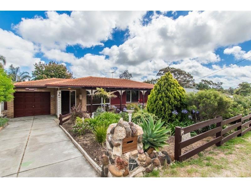 14 Harrison Way, Calista WA 6167