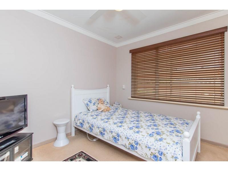 14 Harrison Way, Calista WA 6167